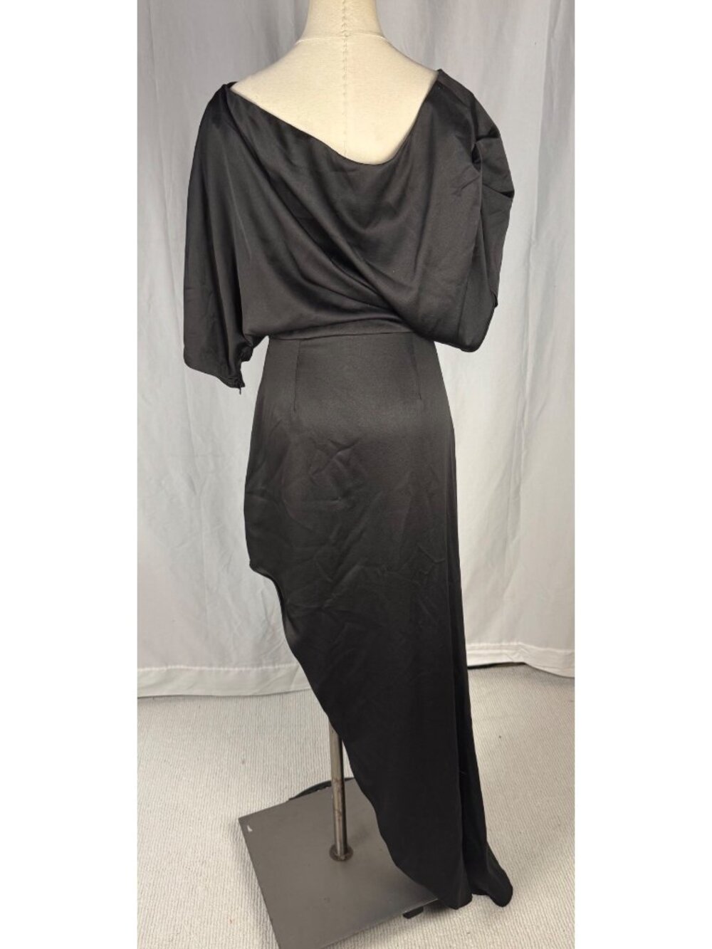 Elliatt Renders One Black Asymmetrical Dress Small Gown - Picture 6 of 16